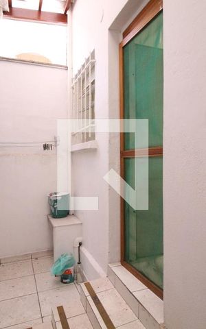 Casa à venda com 60m², 2 quartos e 1 vagaÁrea de Serviço
