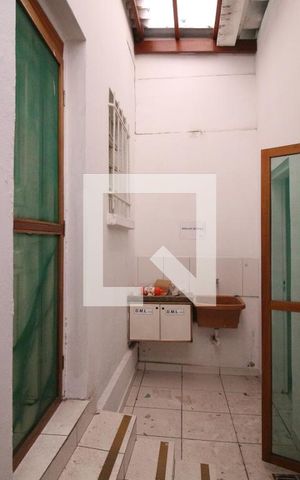 Casa à venda com 60m², 2 quartos e 1 vagaÁrea de Serviço
