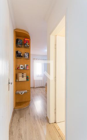 Casa à venda com 174m², 3 quartos e 2 vagas Casa à venda com 174m², 3 quartos e 2 vagasSuite