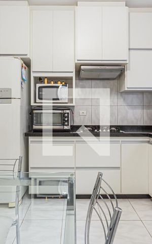 Casa à venda com 174m², 3 quartos e 2 vagas Casa à venda com 174m², 3 quartos e 2 vagasCozinha