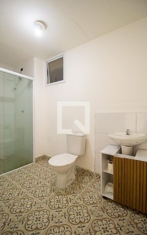 Apartamento para alugar com 45m², 2 quartos e sem vaga Apartamento para alugar com 45m², 2 quartos e sem vagaBanheiro