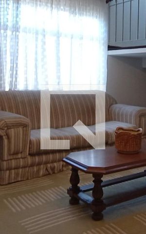 Casa à venda com 247m², 3 quartos e 4 vagas Casa à venda com 247m², 3 quartos e 4 vagasSala de Estar