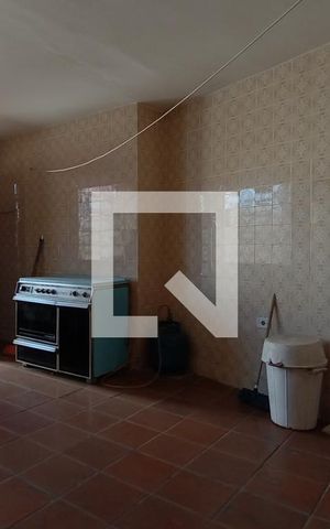Casa à venda com 247m², 3 quartos e 4 vagas Casa à venda com 247m², 3 quartos e 4 vagasÁrea de Serviço