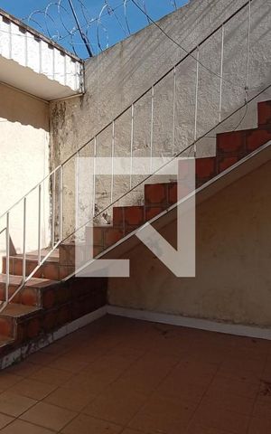 Casa à venda com 247m², 3 quartos e 4 vagas Casa à venda com 247m², 3 quartos e 4 vagasQuintal