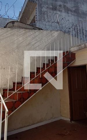 Casa à venda com 247m², 3 quartos e 4 vagas Casa à venda com 247m², 3 quartos e 4 vagasQuintal