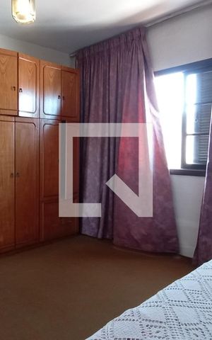 Casa à venda com 247m², 3 quartos e 4 vagas Casa à venda com 247m², 3 quartos e 4 vagasQuarto 2