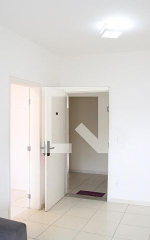 Apartamento para alugar com 80m², 2 quartos e 1 vagaSala