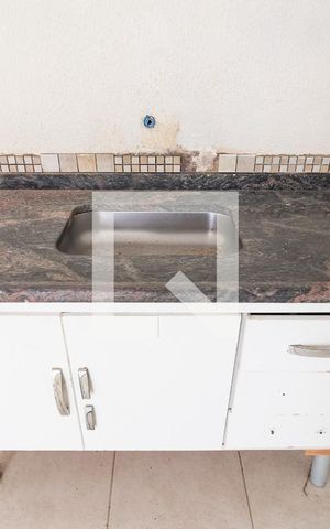 Casa à venda com 320m², 4 quartos e 4 vagas Casa à venda com 320m², 4 quartos e 4 vagasCozinha