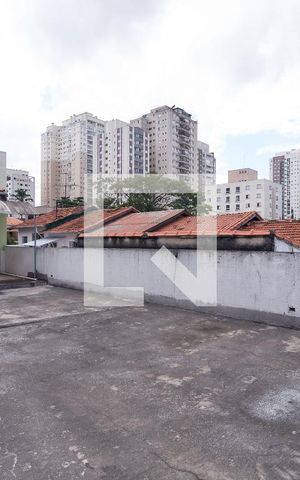 Casa à venda com 320m², 4 quartos e 4 vagas Casa à venda com 320m², 4 quartos e 4 vagasTerraço
