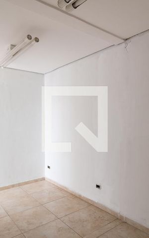 Casa à venda com 320m², 4 quartos e 4 vagas Casa à venda com 320m², 4 quartos e 4 vagasQuarto 2