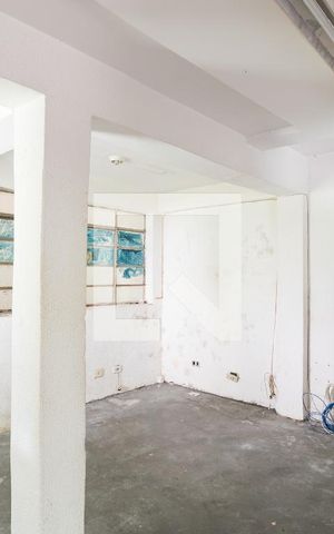 Casa à venda com 320m², 4 quartos e 4 vagas Casa à venda com 320m², 4 quartos e 4 vagasQuarto da Edícula