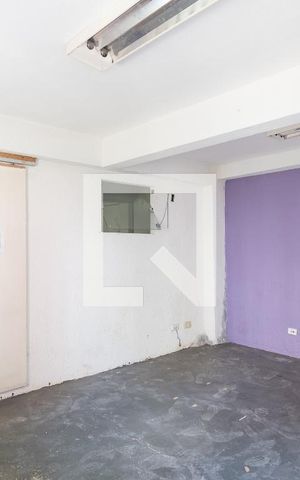 Casa à venda com 320m², 4 quartos e 4 vagas Casa à venda com 320m², 4 quartos e 4 vagasSala da Edícula