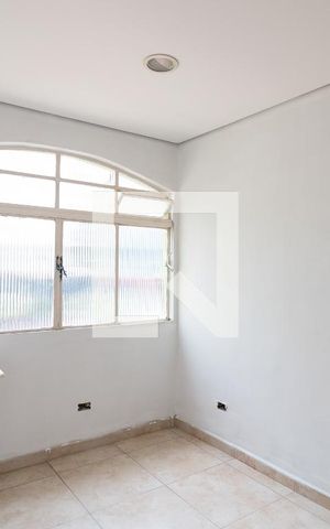 Casa à venda com 320m², 4 quartos e 4 vagas Casa à venda com 320m², 4 quartos e 4 vagasBanheiro Social