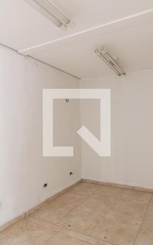 Casa à venda com 320m², 4 quartos e 4 vagas Casa à venda com 320m², 4 quartos e 4 vagasQuarto 2