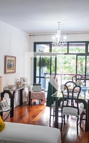 Apartamento à venda com 174m², 4 quartos e 3 vagas Apartamento à venda com 174m², 4 quartos e 3 vagassala