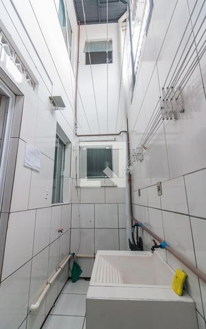 Apartamento para alugar com 28m², 1 quarto e sem vaga Apartamento para alugar com 28m², 1 quarto e sem vagaÁrea de Serviço
