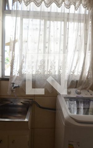 Apartamento para alugar com 62m², 2 quartos e 1 vagaÁrea de Serviço
