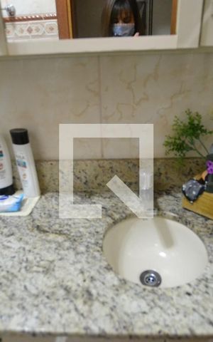 Apartamento para alugar com 62m², 2 quartos e 1 vagaBanheiro