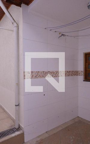 Casa à venda com 150m², 3 quartos e 1 vaga Casa à venda com 150m², 3 quartos e 1 vagaArea de Serviço