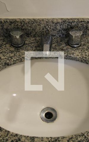 Apartamento à venda com 120m², 2 quartos e 2 vagasBanheiro da Suíte 1