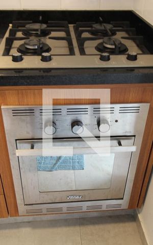 Apartamento à venda com 120m², 2 quartos e 2 vagasDetalhe da cozinha
