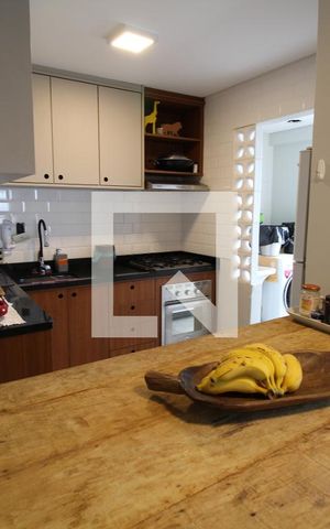 Apartamento à venda com 120m², 2 quartos e 2 vagasCozinha