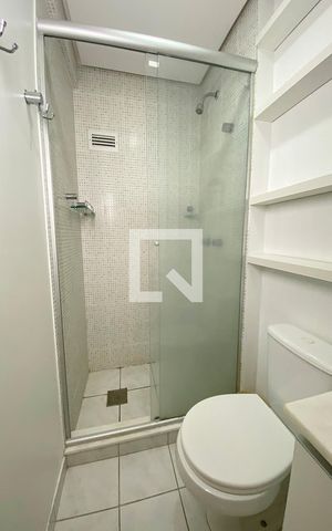 Apartamento para alugar com 70m², 2 quartos e 1 vagaBanheiro 