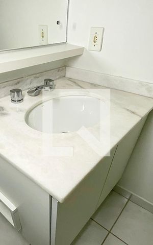 Apartamento para alugar com 70m², 2 quartos e 1 vagaBanheiro 