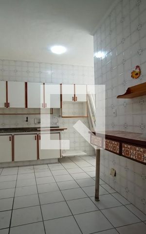 Apartamento para alugar com 83m², 3 quartos e 2 vagas Apartamento para alugar com 83m², 3 quartos e 2 vagasCozinha - Armários