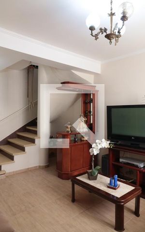 Casa à venda com 220m², 3 quartos e 2 vagasSala 