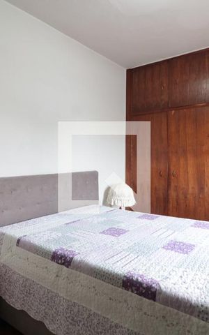 Casa à venda com 220m², 3 quartos e 2 vagasQuarto 3