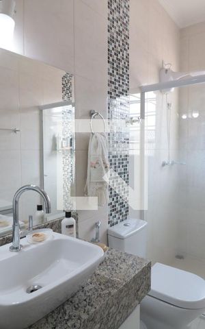 Casa à venda com 220m², 3 quartos e 2 vagasBanheiro Social