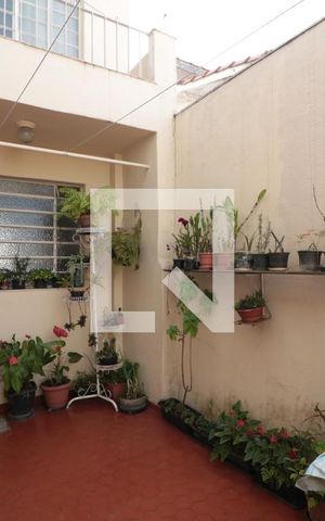 Casa à venda com 220m², 3 quartos e 2 vagasQuintal