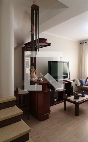 Casa à venda com 220m², 3 quartos e 2 vagasSala 
