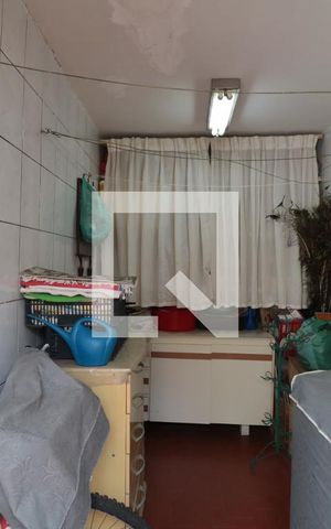 Casa à venda com 220m², 3 quartos e 2 vagasÁrea de Serviço