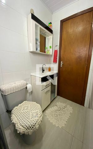 Casa à venda com 81m², 2 quartos e 1 vagaBanheiro