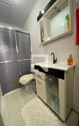 Casa à venda com 81m², 2 quartos e 1 vagaBanheiro