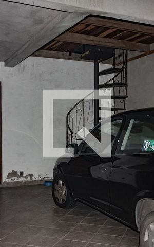 Casa à venda com 216m², 3 quartos e 2 vagas Casa à venda com 216m², 3 quartos e 2 vagasGaragem