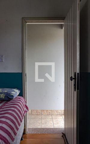 Casa à venda com 216m², 3 quartos e 2 vagas Casa à venda com 216m², 3 quartos e 2 vagasSacada