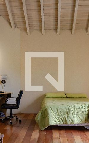Casa à venda com 216m², 3 quartos e 2 vagas Casa à venda com 216m², 3 quartos e 2 vagasQuarto 1 - Suíte
