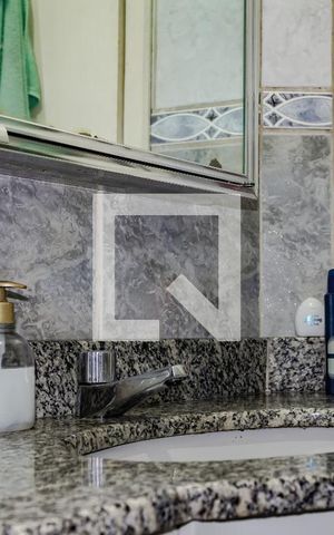 Casa à venda com 216m², 3 quartos e 2 vagas Casa à venda com 216m², 3 quartos e 2 vagasBanheiro - Torneira
