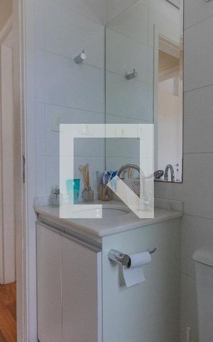 Apartamento para alugar com 52m², 2 quartos e 1 vaga Apartamento para alugar com 52m², 2 quartos e 1 vagaBanheiro social