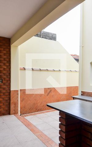 Casa à venda com 184m², 4 quartos e 2 vagasChurrasqueira - Quintal 