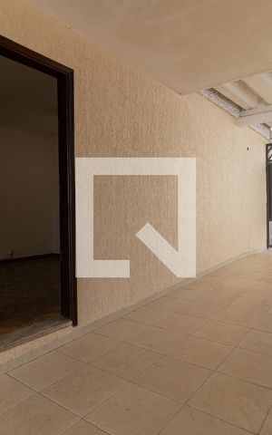 Casa à venda com 150m², 2 quartos e 2 vagas Casa à venda com 150m², 2 quartos e 2 vagasGaragem