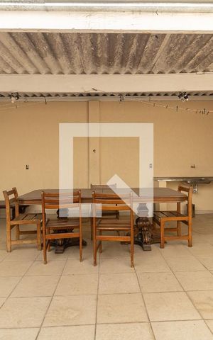 Casa à venda com 150m², 2 quartos e 2 vagas Casa à venda com 150m², 2 quartos e 2 vagasQuintal