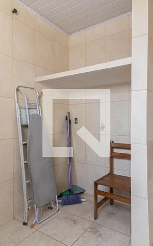 Casa à venda com 150m², 2 quartos e 2 vagas Casa à venda com 150m², 2 quartos e 2 vagasLavanderia