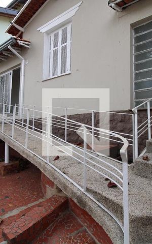 Casa à venda com 78m², 2 quartos e 1 vagaFachada