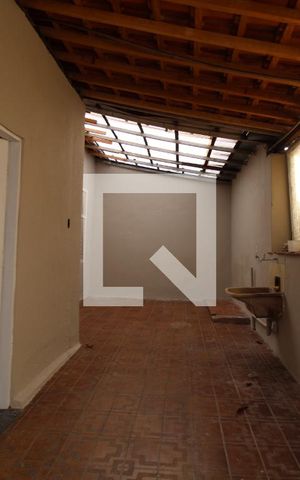 Casa à venda com 78m², 2 quartos e 1 vagaÁrea de Serviço