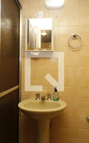Casa à venda com 140m², 4 quartos e 2 vagasBanheiro da Suíte 4