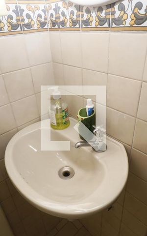 Casa à venda com 140m², 4 quartos e 2 vagasBanheiro da Suíte 2
